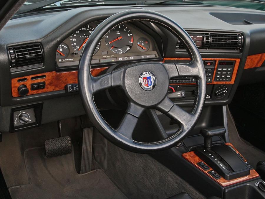 Панель приборов Alpina B3 2.7 Cabrio (E30) 1987 года  (фото 3 из 8)